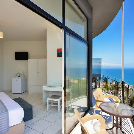 Apartment Loucerna Chania *